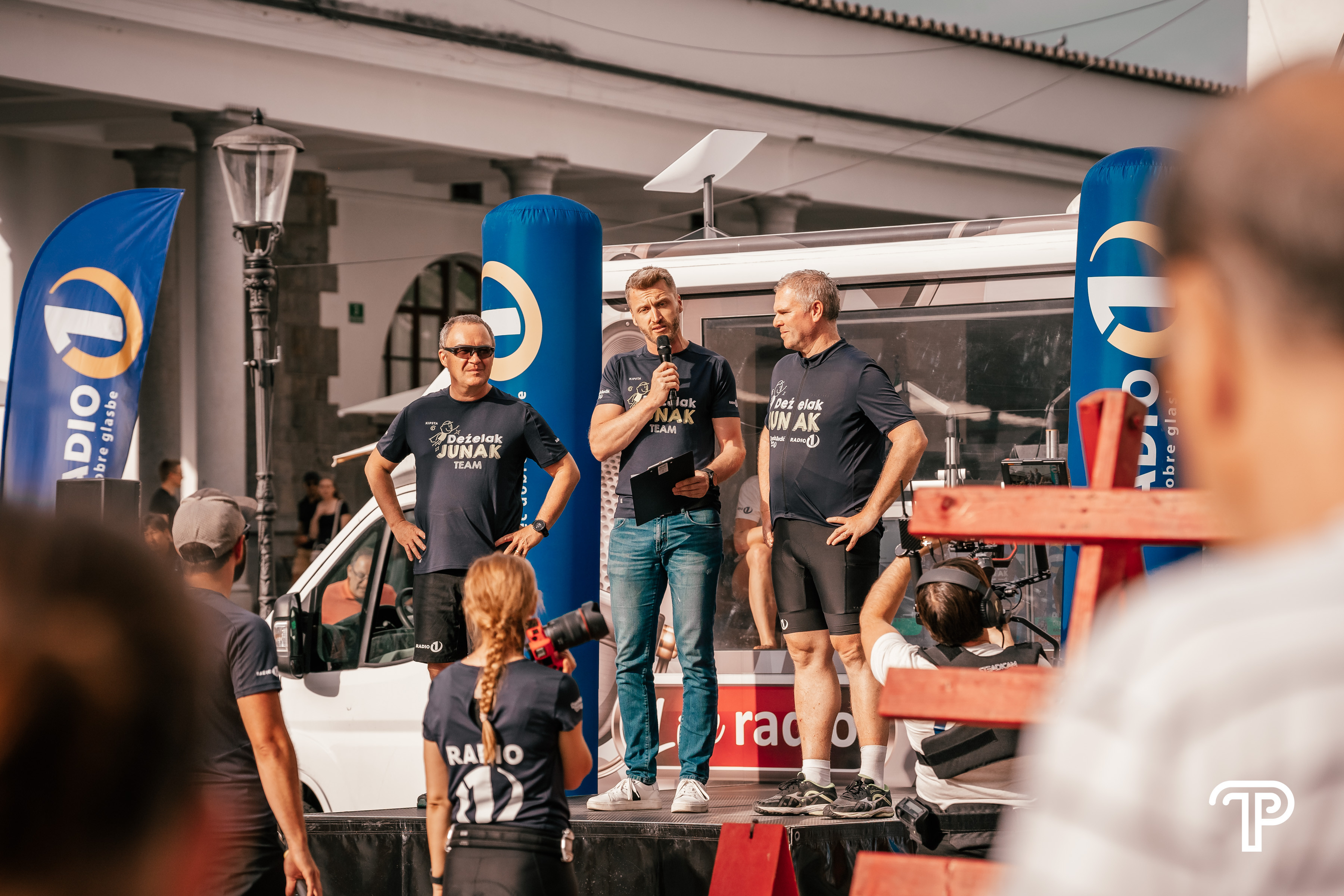 Junak Deelak Splet 9